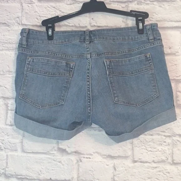 GAP Cuffed Jean Shorts - Picture 1 of 2